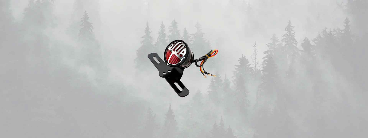 Collection feux arrière moto chez blackpines.fr