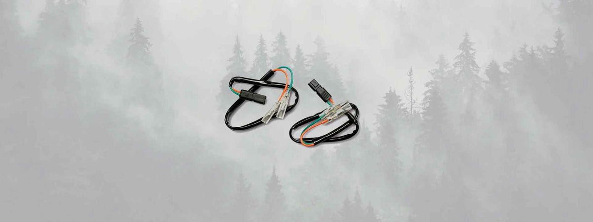 Collection de kit de branchement moto pour clignotants chez Blackpines.fr