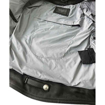 Poche protection dorsale pour blouson moto cuir Race The Royal Racer. Blackpines.fr