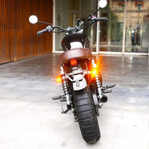 Clignotants moto LED homologués type Bullet de Bonvent Motorbikes en fonctionnement.