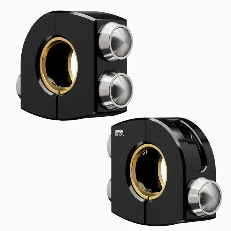 Commodo noir Motogadget Mo.Switch Plain avec trois boutons-poussoirs argent.