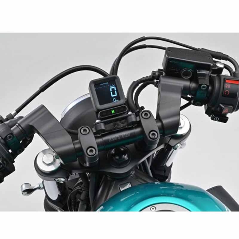 Compteur et compte-tours digital CUBE Daytona. Blackpines.fr