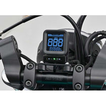 Compteur et compte-tours digital CUBE Daytona. Blackpines.fr