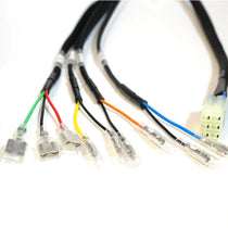 Adaptateur de faisceau électrique Triumph pour feu arrière et clignotants et AUX avec diode intégrée pour éviter les voyants d'alerte de l'ECU.