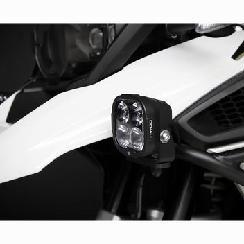 feux additionnels moto LED blanc Denali DL4. Blackpines.fr