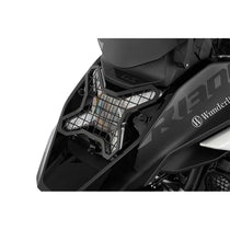 Grille de protection amovible pour phares LED de BMW R1300GS. Blackpines.fr
