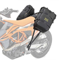 Harnais de selle OS-Base Kriega pour KTM690 Husqvarna701 et GasGas700 avec sacoches OS-18.