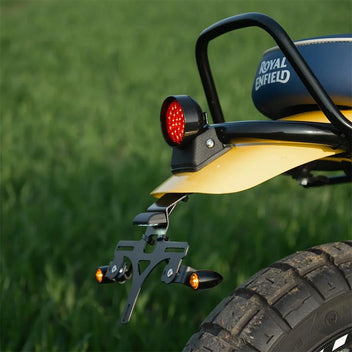 Kit mini-feu arrière LED avec support de plaque d'immatriculation court Bonvent pour Royal Enfield Bear 650.