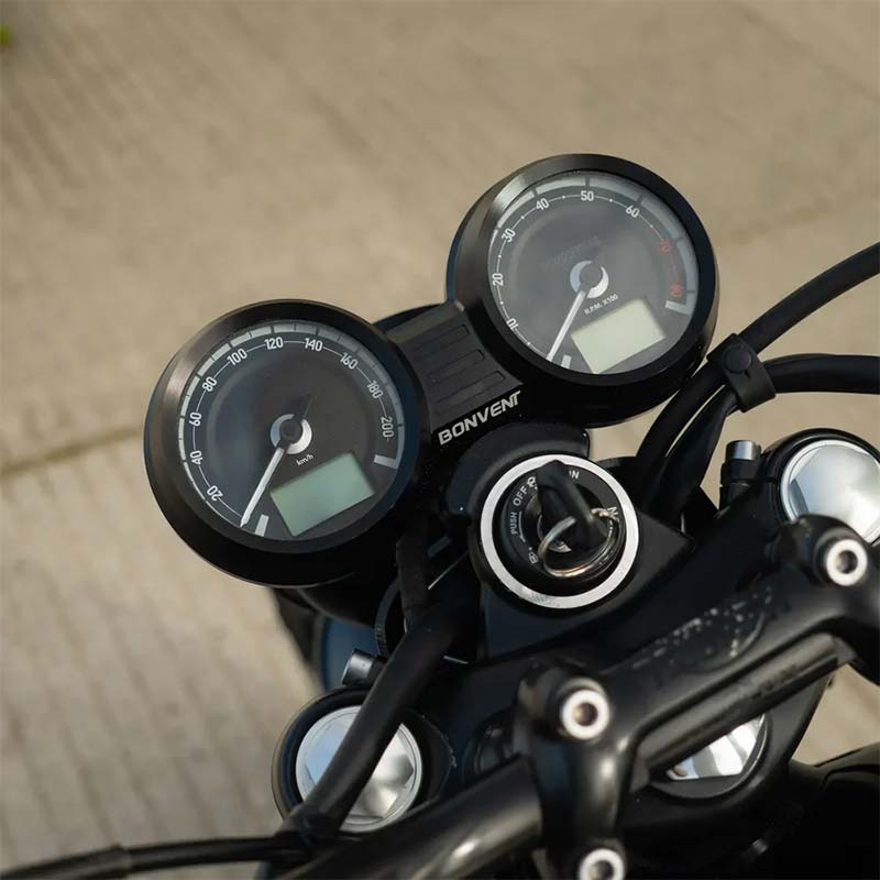 Mini boîtier compteur alu CNC Bonvent Motorbikes pour Triumph.