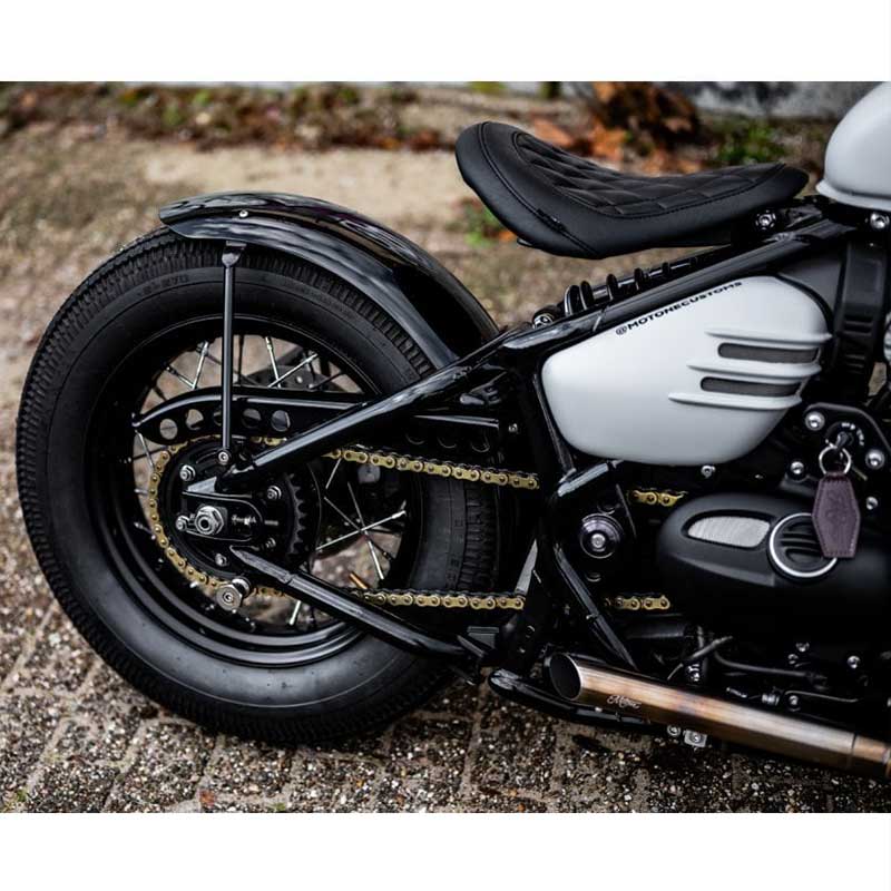 Supports clignotants arriere Motone Customs AJAX pour Triumph Bobber. Blackpines.fr 