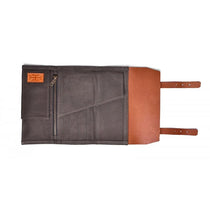 Trousse a outils en cuir et toile ciree Motone Customs. Blackpines.fr