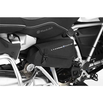 Kit carenages de cadre plus sacoches laterales Wunderlich pour BMW GS. Blackpines.fr