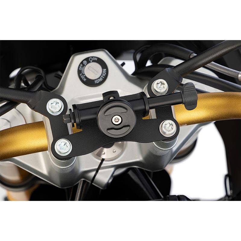 Support GPS ou Smartphone Wunderlich sur pontet de guidon BMW F450GS.