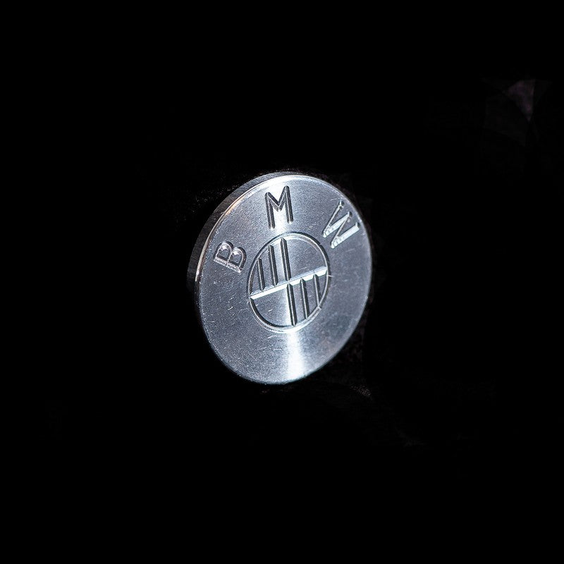 Badge Ex-Motorcycle de capot de selle alu pour BMW R NineT. Blackpines.fr