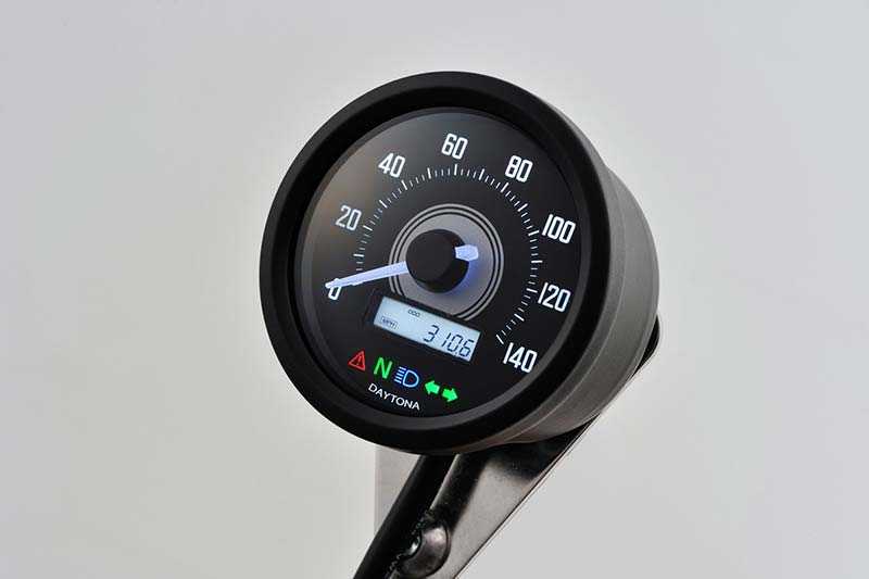 Compteur vitesse 140 km/h Daytona Velona60. Blackpines.fr 