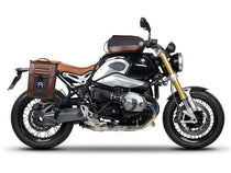 Fixation laterale pour sacoches SHAD sur BMW R nineT. Blackpines.fr
