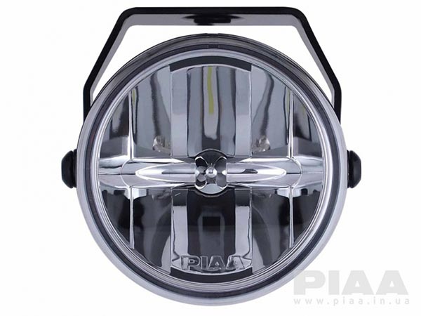 Kit phares additionnels antibrouillard blancs LP270 LED PIAA DK277X. Blackpines.fr