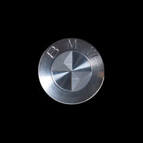 Badge Ex-Motorcycle diamant alu pour carter distribution BMW RnineT. Blackpines.fr
