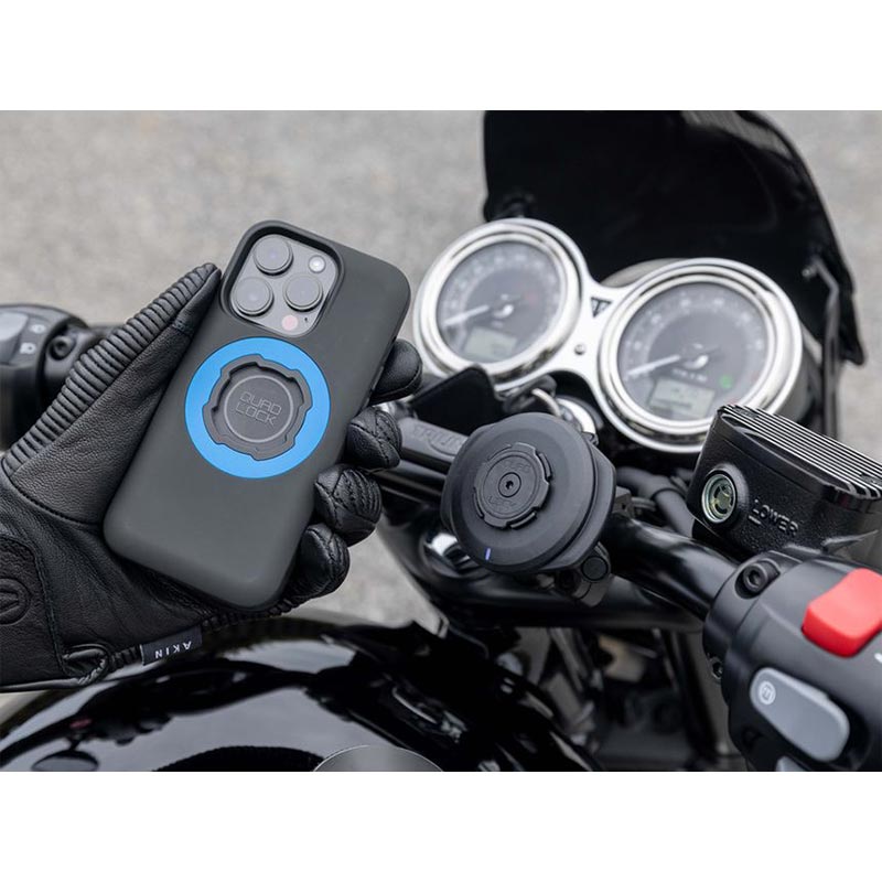 Base de charge rapide etanche Quad Lock. Blackpines.fr