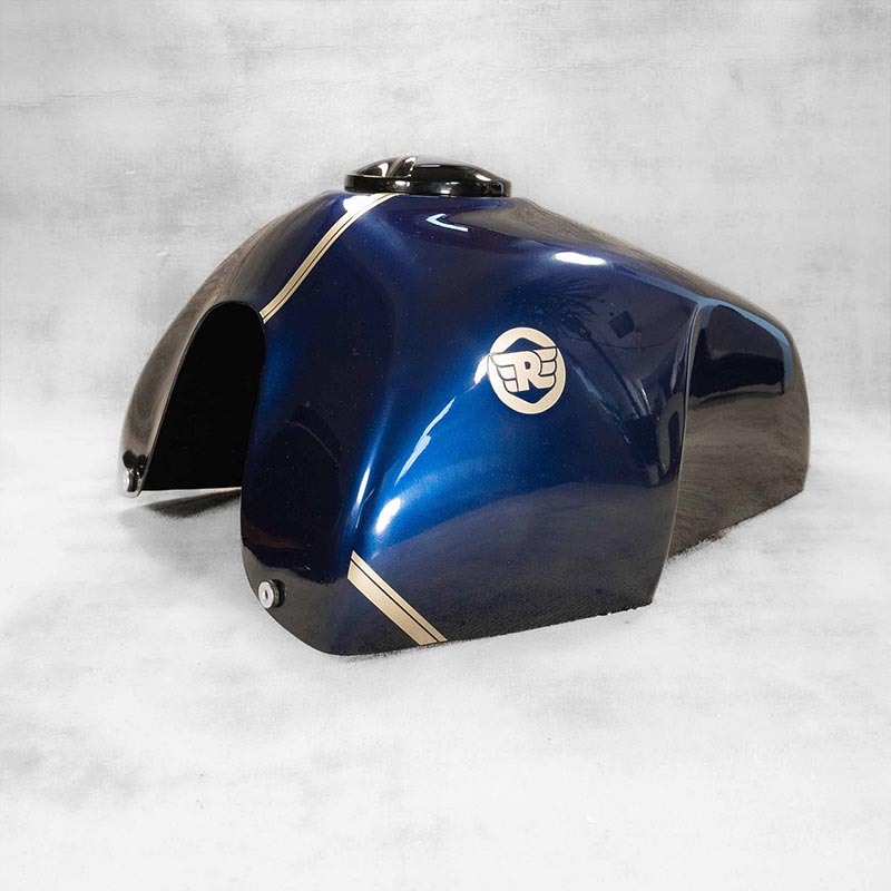Cache reservoir moto bleu nuit pour Interceptor. Blackpines.fr
