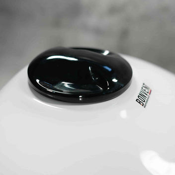 Cache reservoir moto rallye blanc pour Interceptor. Blackpines.fr