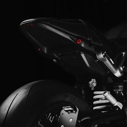 Boucle arriere usinee Le Motographe pour BMW R nineT. Blackpines.fr