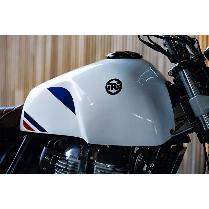 Kit blanc scrambler vintage rallye Bonvent Motorbikes pour Interceptor. Blackpines.fr