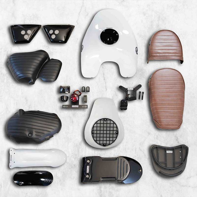 Kit blanc scrambler vintage rallye Bonvent Motorbikes pour Interceptor. Blackpines.fr