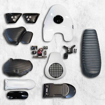 Kit blanc scrambler vintage rallye Bonvent Motorbikes pour Interceptor. Blackpines.fr