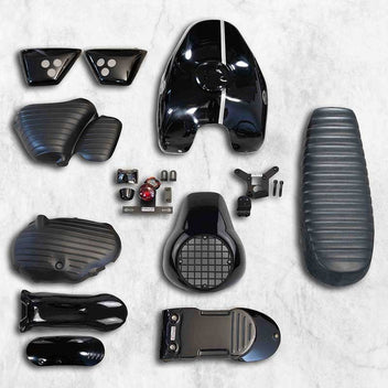 Kit noir scrambler vintage rallye Bonvent Motorbikes pour Interceptor. Blackpines.fr