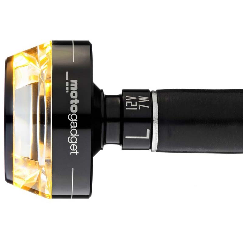 Adaptateur Retroviseur BMW M10 Disc + Mo.Blaze Disc Motogadget. Blackpines.fr
