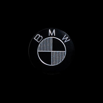 Badge Ex-Motorcycle noir pour carter distribution BMW RnineT. Blackpines.fr