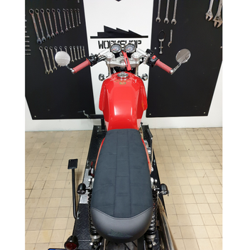 Selle moto Scrambler Universelle by BPCR - Alcantara Noir  blackpines.fr  blackpines.fr