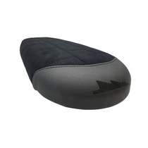 Selle moto Scrambler Universelle by BPCR - Alcantara Noir  blackpines.fr  blackpines.fr