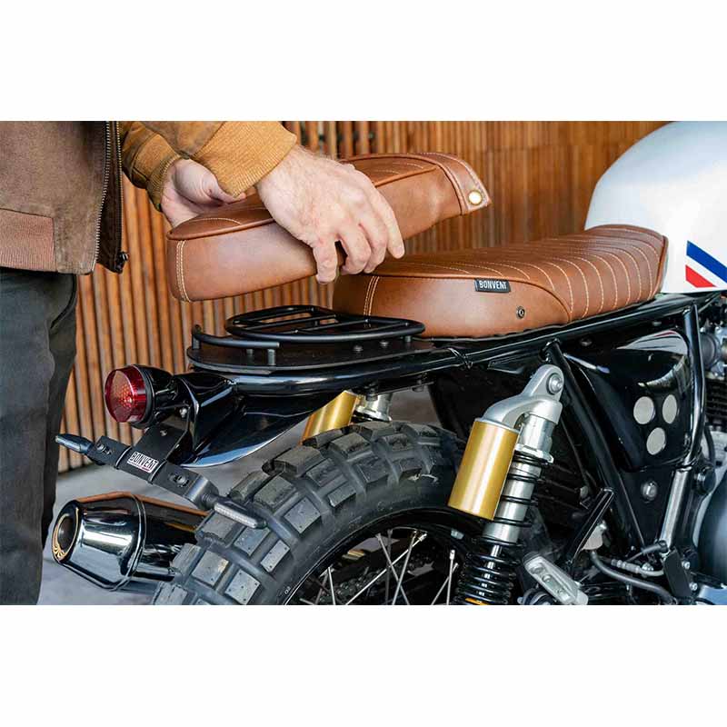Kit blanc scrambler vintage rallye Bonvent Motorbikes pour Interceptor. Blackpines.fr