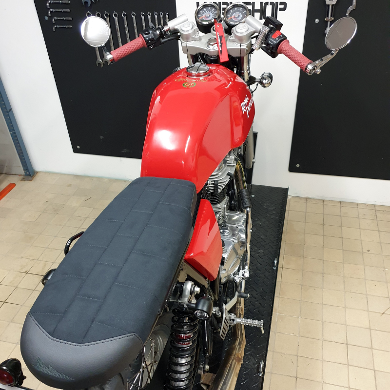 Selle moto Scrambler Universelle by BPCR - Alcantara Noir  blackpines.fr  blackpines.fr
