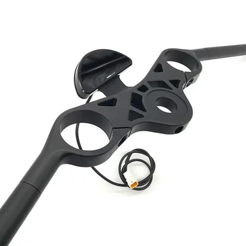 Te de fourche supérieur V2 Le Motographe pour BMW R nineT. Blackpines.fr